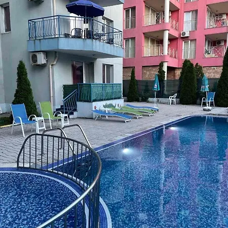 Violet Garden 2 Veranda Słoneczny Brzeg