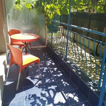 Violet Garden 2 Veranda Daire *