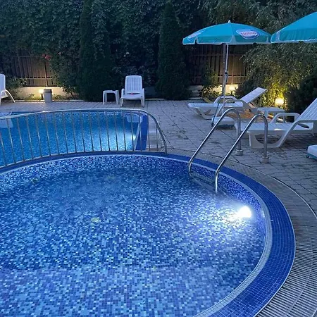 Daire Violet Garden 2 Veranda