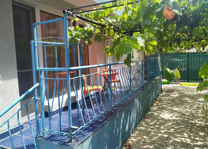 Violet Garden 2 Veranda Apartament